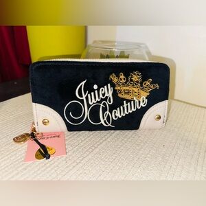 Juicy Couture Key To Juicy Gusset Zip Around Wallet - Black & White, Crown Logo